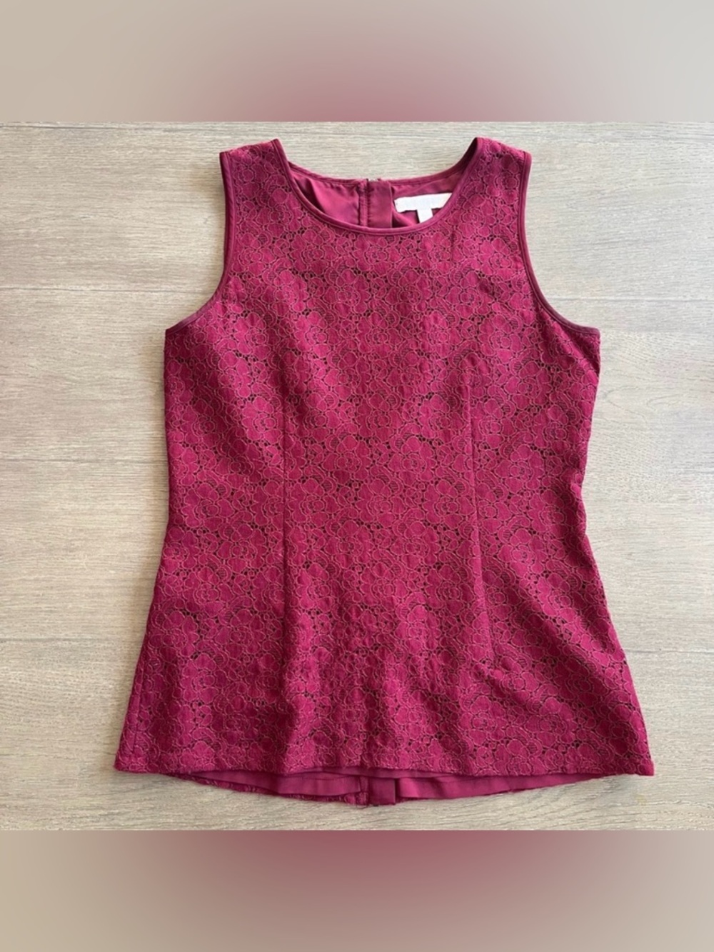 Banana Republic Burgundy Lace Top | Size 6 | Lined